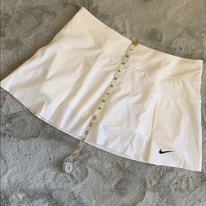M Nike Dri-fit skirt with shorts